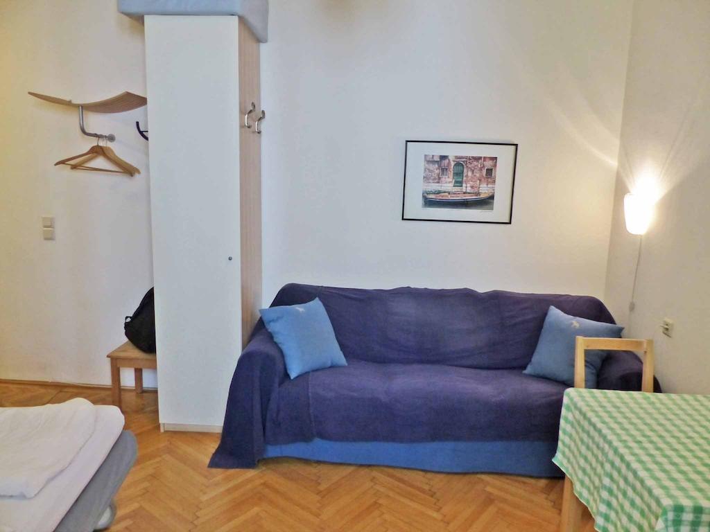 Apartment Naschmarkt Viena Quarto foto