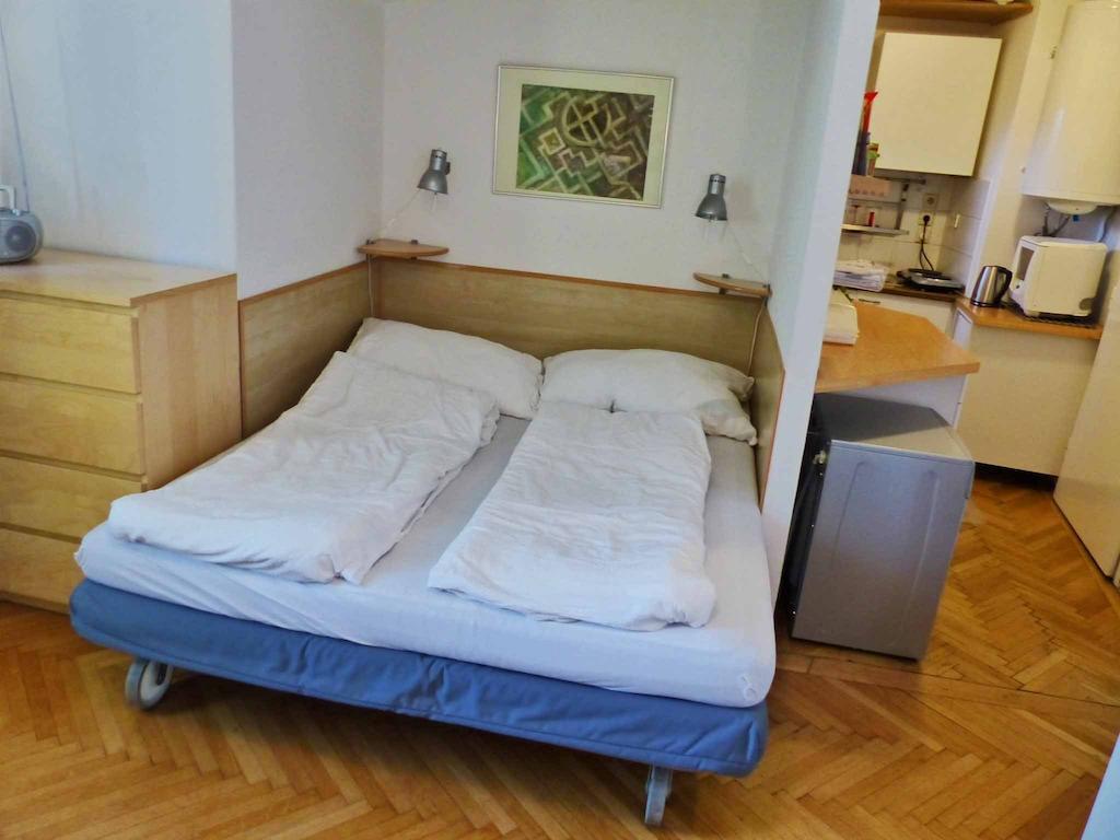 Apartment Naschmarkt Viena Quarto foto